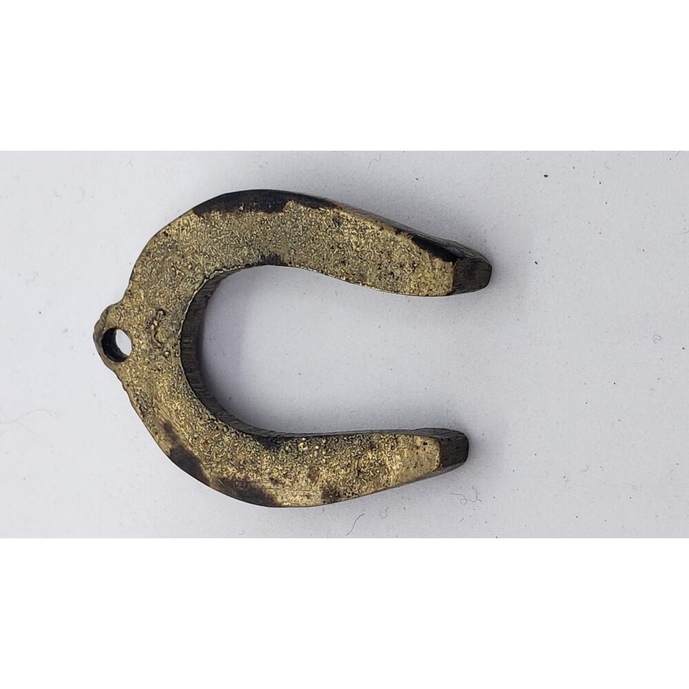 Vintage WW2 Era British Soldiers Good Luck Lucky Horse Shoe Pendant Cast Iron - Picture 4 of 7